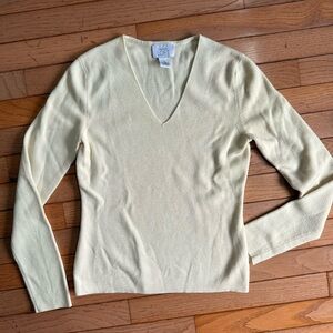 NWOT - LOFT Soft Cream V-Neck Sweater